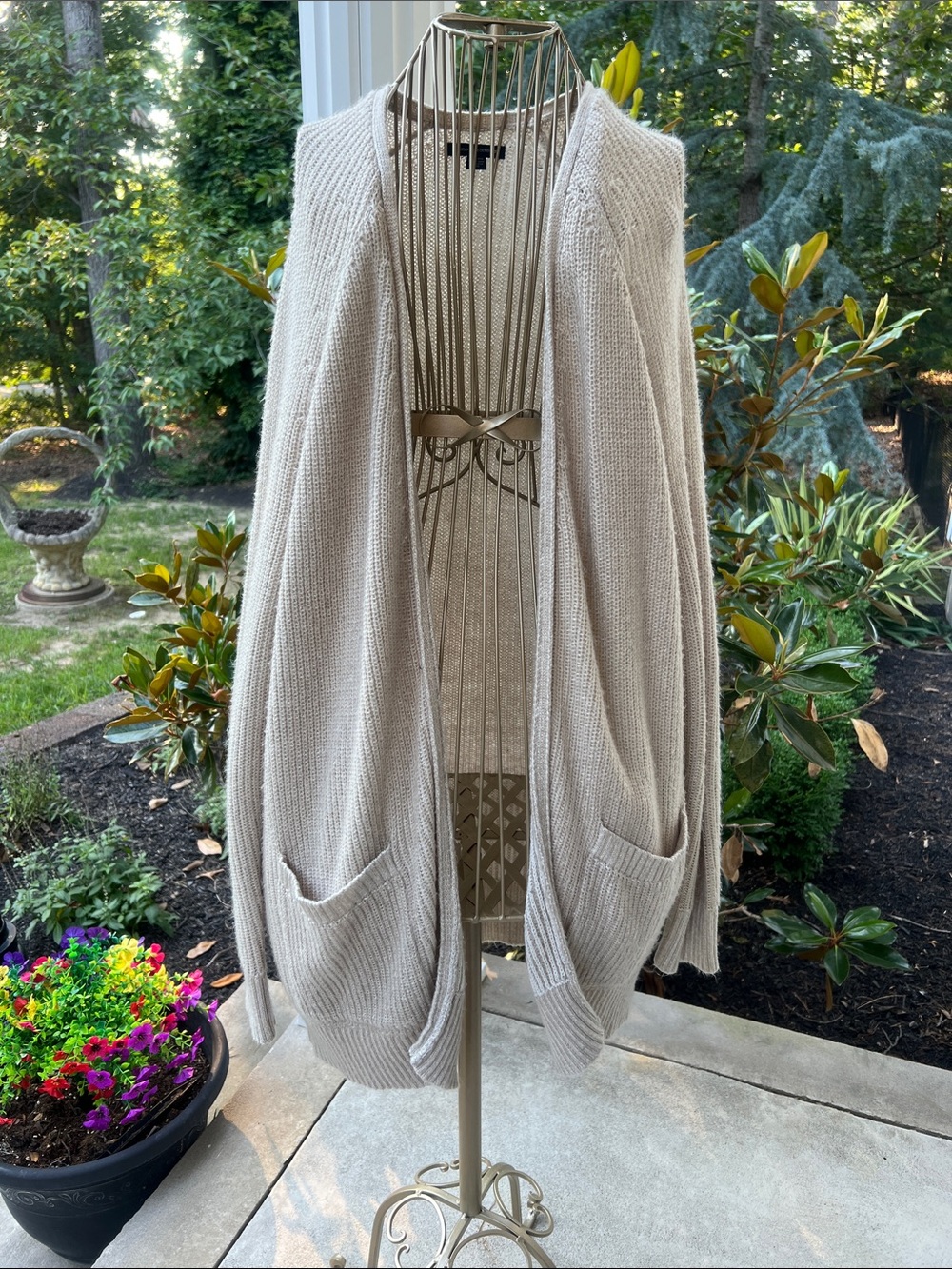 American Eagle Outfitters Light Cream Open-Front Knit Cardigan with Pockets